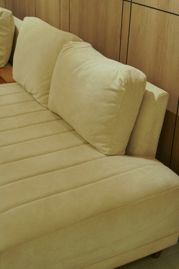 The Sandstone Lounge
