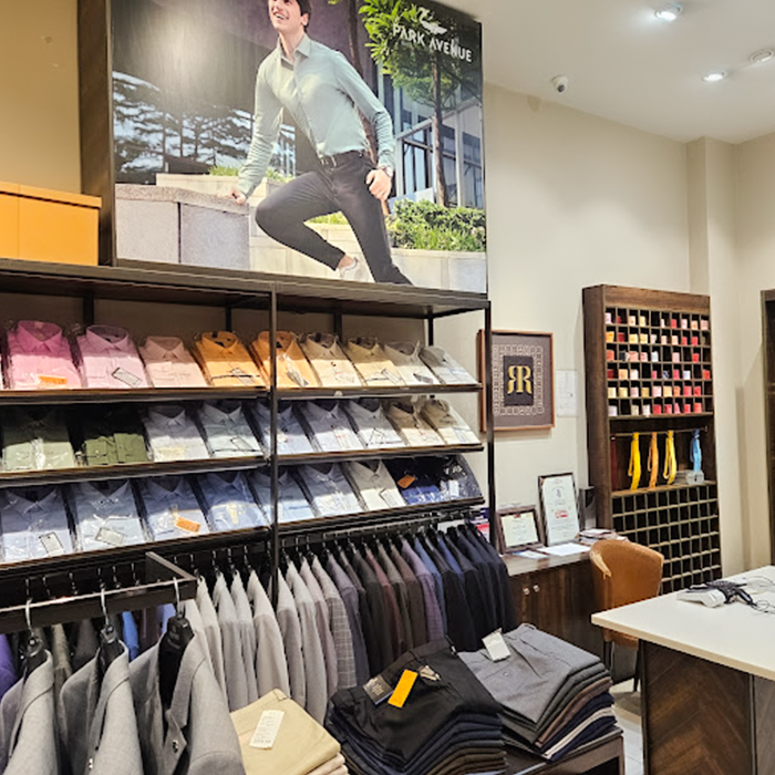 Raymond Store – Gaur City