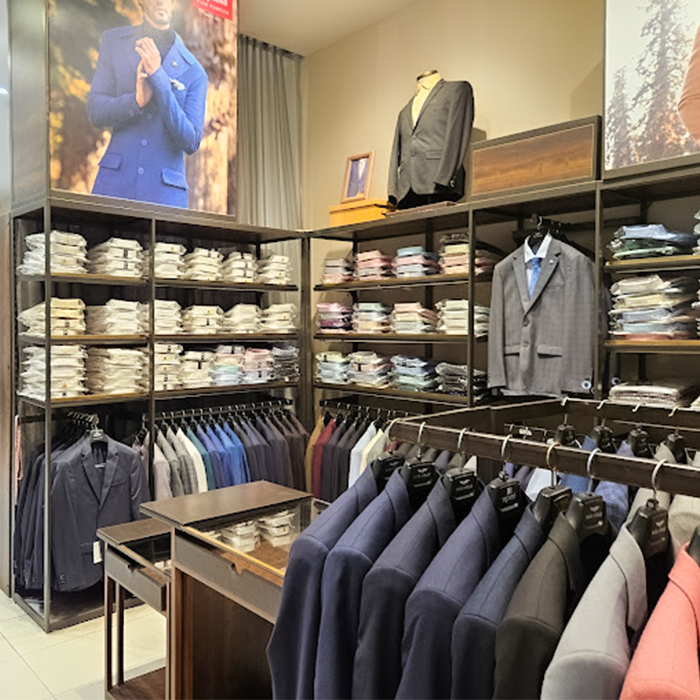 Raymond Store – Gaur City