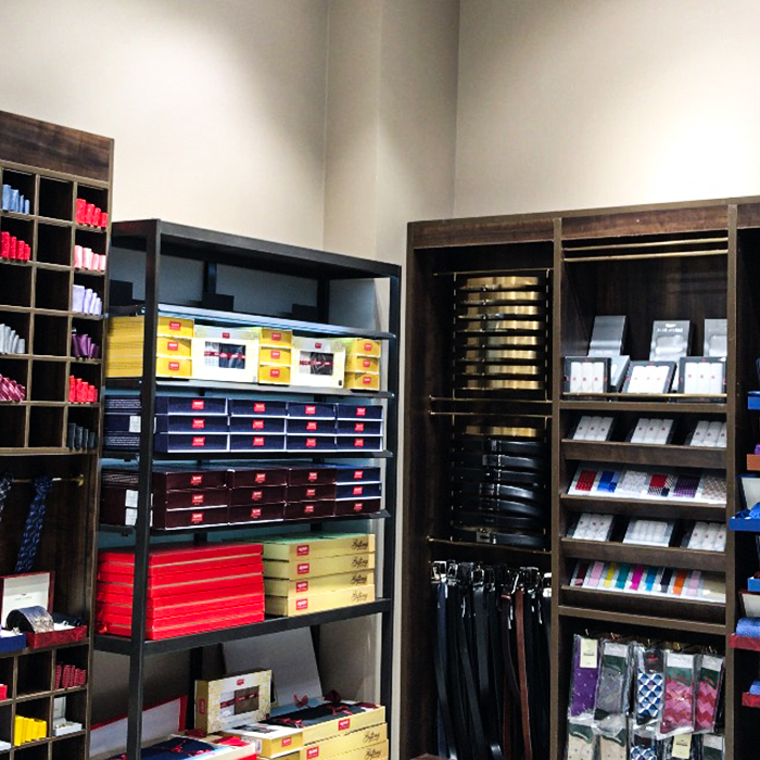 Raymond Store – Sector 18